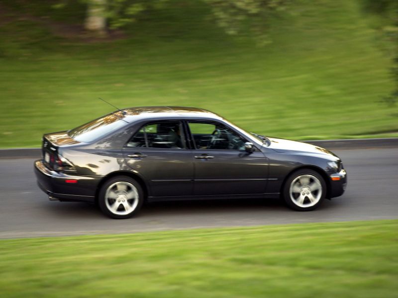 Lexus-IS300-037.jpg